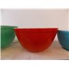 Image 3 : Set of 4 Pyrex Mixing Bowls