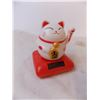 Image 8 : (4) Chinese Lucky Cats