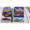 Image 3 : Assorted Hot Wheels and Matchbox cars