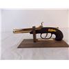 Image 3 : Gold Gun Lighter w/ Stand