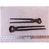 Image 1 : (2) Nail Pullers