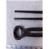Image 2 : (2) Nail Pullers