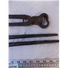 Image 3 : (2) Nail Pullers