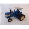 Image 3 : Ford TW-25 diecast tractor