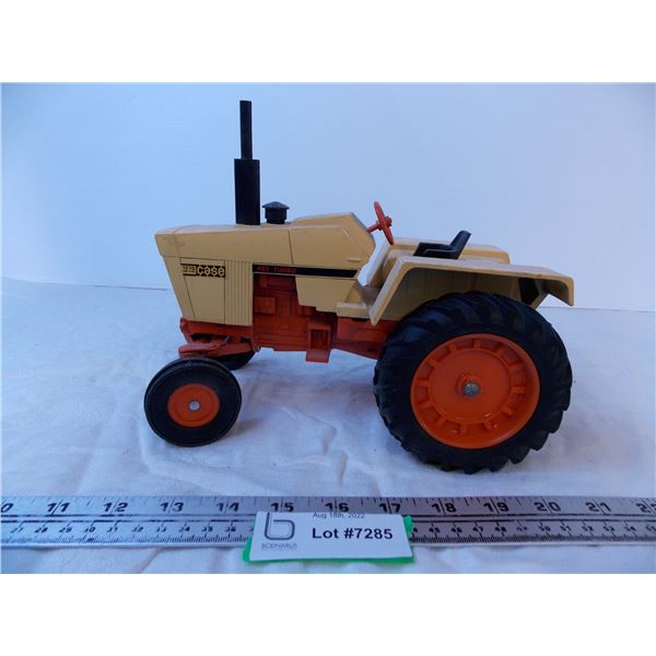 Case Tractor Kids 1/64 Case 1370 Cab With FFA Logo By ERTL Tomy