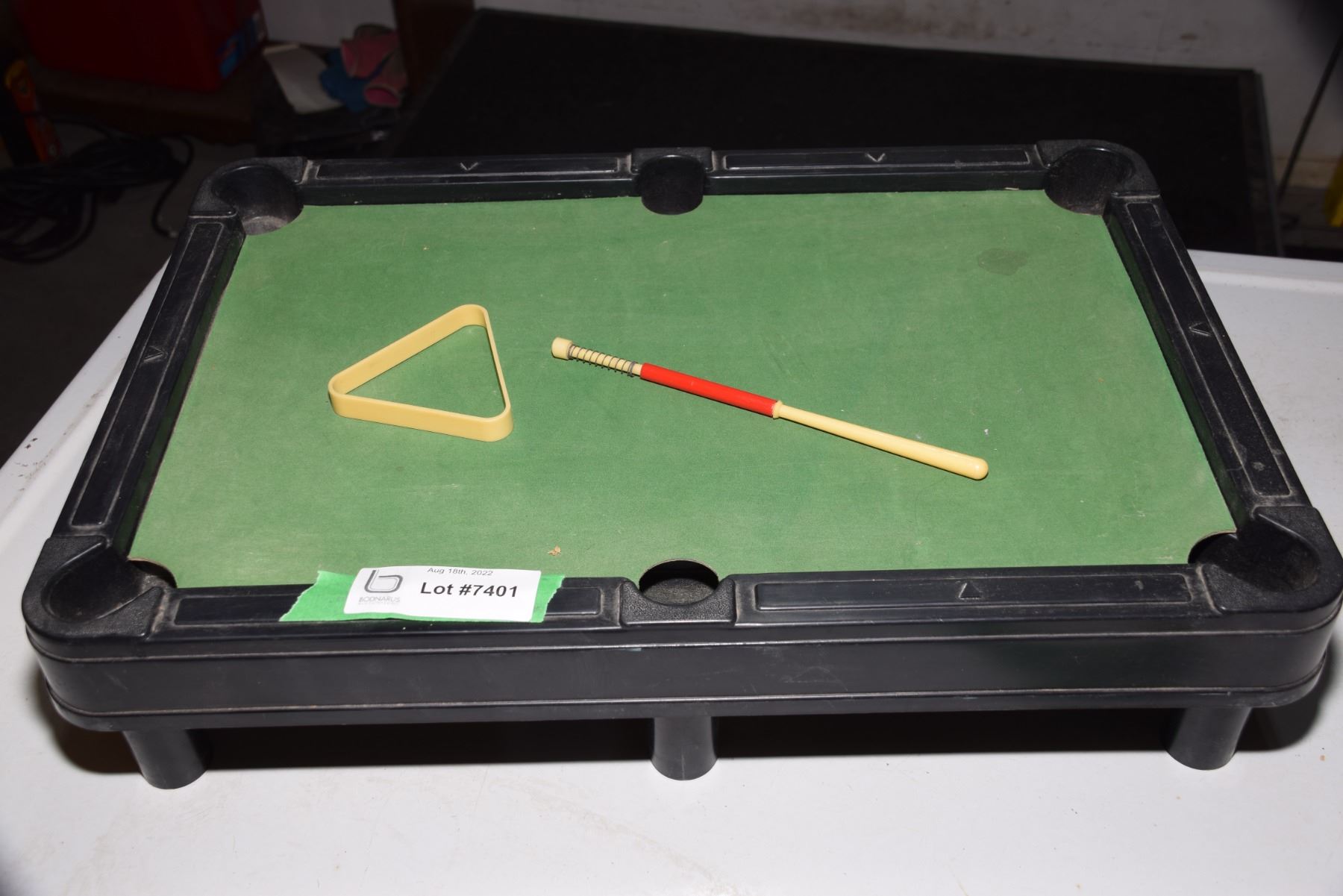 Spring Loaded Pool Stick Vintage mini pool table toy, spring loaded cue (no balls)