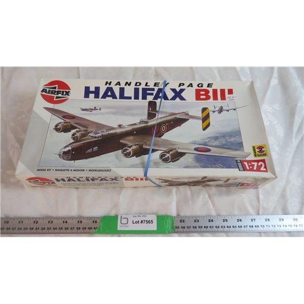 Airfix 1:72 Model Halifax Bomber