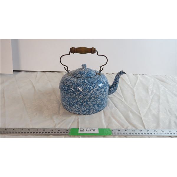 Enamel Teapot with lid and handle