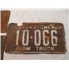 Image 4 : (3) Farm truck + trailer Sask License Plates