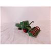 Image 6 : (4) Miniature Diecast Farm Equipment 1:43