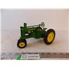 Image 1 : Diecast John Deere Model A Tractor 1:16