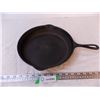 Image 1 : 10” Cast Iron Pan