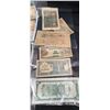 Image 4 : 19 VINTAGE WORLD BANK NOTES