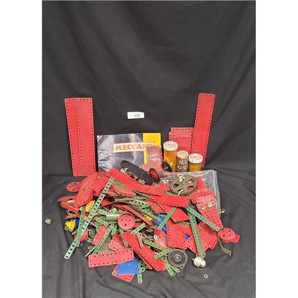 LARGE COLLECTION VINTAGE MECCANO
