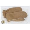 Image 1 : VINTAGE ESTATE SIZE 7 MITTENS