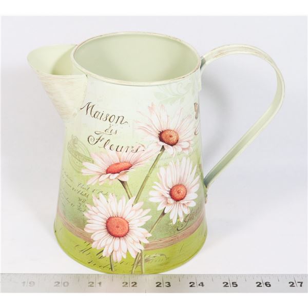 NEW DECORATIVE WATERING CAN DAISIES