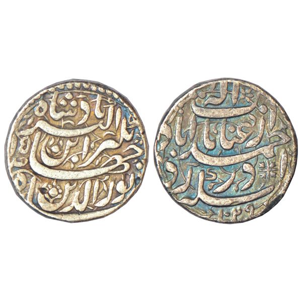 Mughals: Jahangir, silver rupee, Ahmadabad mint, Inayat couplet, AH 1029/RY 15, KM 149.4, 11.25g.