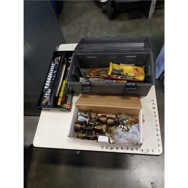 TOOLBOX WITH CONTENTS AND BOX OF DOORKNOBS