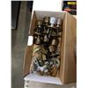 Image 2 : TOOLBOX WITH CONTENTS AND BOX OF DOORKNOBS