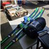 Image 1 : OBRIEN ESPECIAL WATER SKIIS WITH SLEEPING BAG