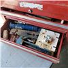 Image 2 : RED TOOL CHEST WITH DRAWERS