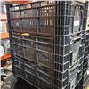 Image 3 : 5 BLACK STACKING CRATES