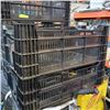 Image 4 : 5 BLACK STACKING CRATES