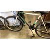 Image 3 : BLACK/WHITE TELLERIDE BIKE