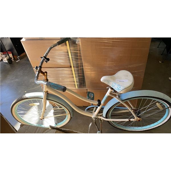 WHITE CRUISER BIKE