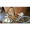 Image 1 : WHITE CRUISER BIKE