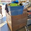 Image 1 : PALLET OF ESTATE GOODS