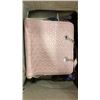 Image 2 : 2 BOXES OF FILTERS, PURSES, VACUUM BAGS