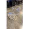 Image 8 : WICKER CHAIR AND METAL PLANTER STAND