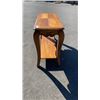 Image 2 : SOFA TABLE
