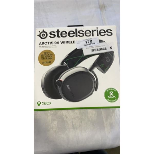 AS NEW STEEL SERIES ARCTIS 9X WIRELESS GAMING HEADSET - RETAIL $259