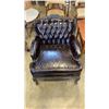 Image 1 : VINTAGE STYLE WOOD FRAMED BUTTON BACK CHAIR