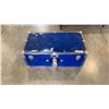 Image 1 : BLUE METAL TRUNK