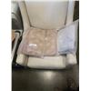 Image 1 : 3 NEW NON SLIP BATHROOM MATS