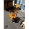 Image 2 : MAPLE ROCKING CHAIR