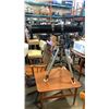 Image 1 : BUSHNELL TELESCOPE ON TRIPOD