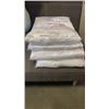 Image 2 : 4 NEW KSXL BED SHEETS 96" X 124"