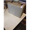 Image 3 : HUSQVARNA 2000 SEWING MACHINE IN CASE
