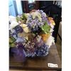 Image 8 : 3 VASES WITH ARTIFICIAL FLOWERS