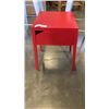 Image 2 : 2 METAL STOOLS AND RED METAL ENDTABLE