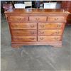 Image 1 : 9 DRAWER SUMTER FURNITURE DRESSER