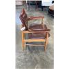 Image 2 : MID CENTURY LEATHER AND WOOD ARMCHAIR