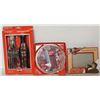 Image 1 : 3 ASSORTED COCA COLA COLLECTIBLE ITEMS