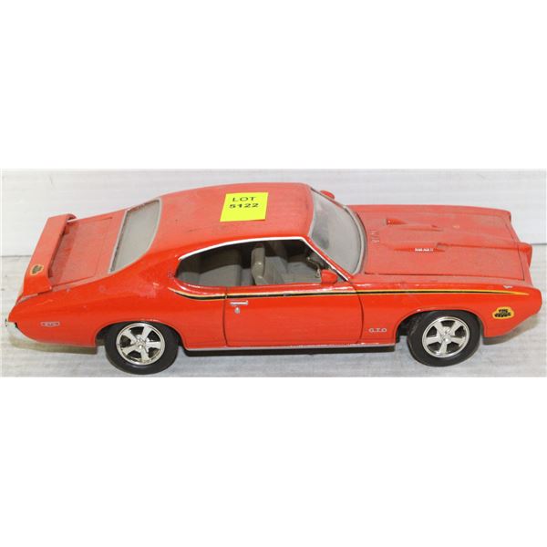 MAISTRO 1969 PONTIAC GTO JUDGE 1:24 SCALE