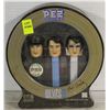 Image 1 : PEZ COLLECTIBLES ELVIS'S ELVIS CD INCLUDED