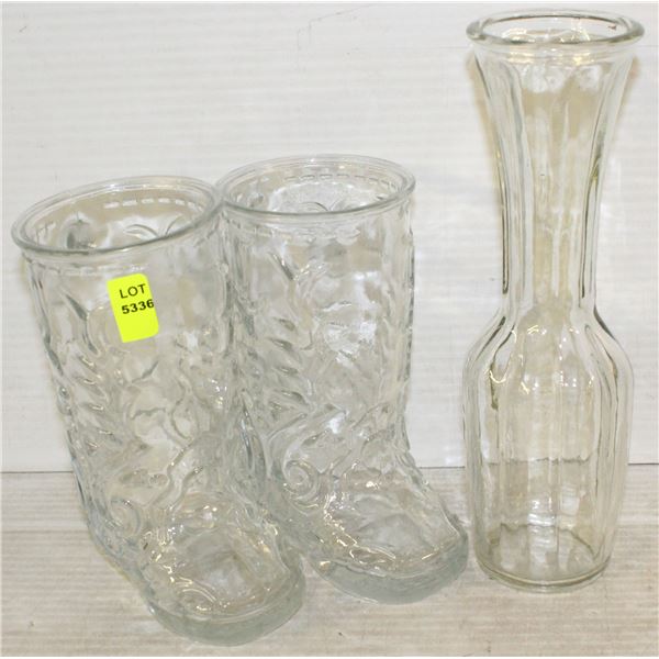 PAIR OF GLASS COWBOY BOOT MUGS WITH VASE